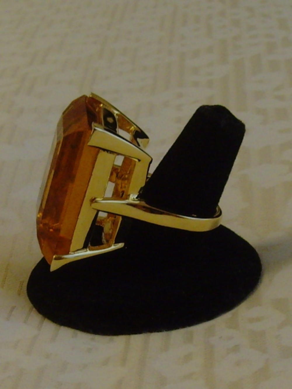 Kenneth J Lane (KJL) RARE Vintage Faux Topaz Colored Stone Ring (Adjustable) - Picture 7 of 14